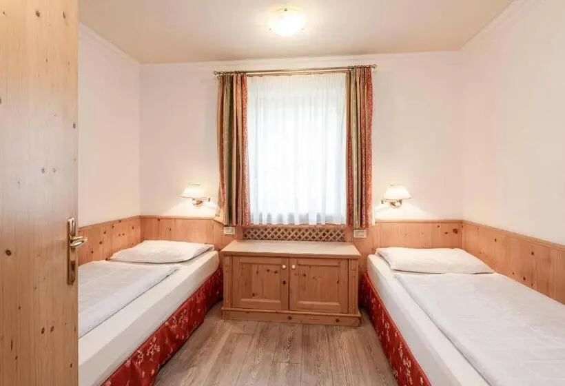 آپارتمان 2 خوابه با بالکن, Residence Cesa Rives