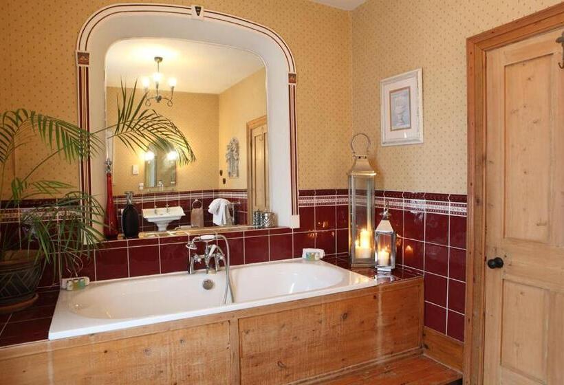 Номер Стандарт, Badgers Inn