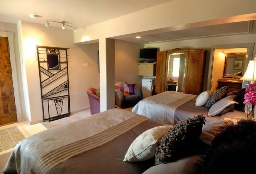Executive-huone, Swan River Inn