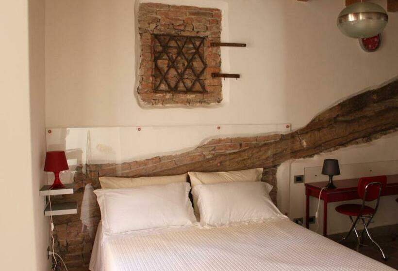 اتاق استاندارد سه نفره, La Filanda