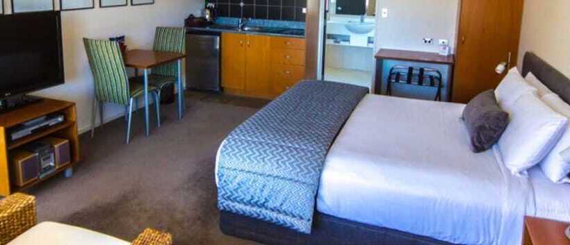 Студия Стандарт, Harvest Lodge Motel