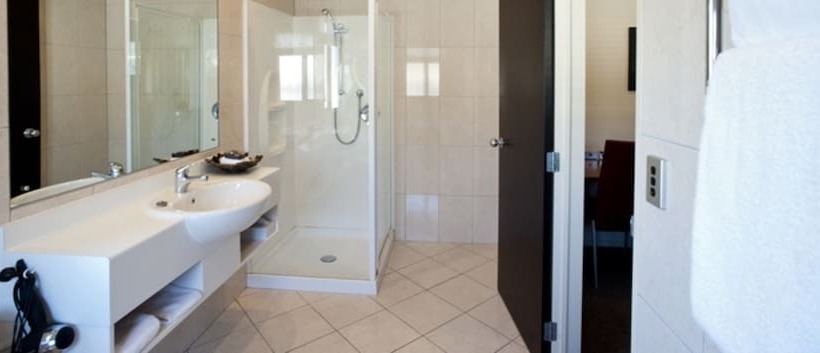 דירת שני חדרים, Harvest Lodge Motel