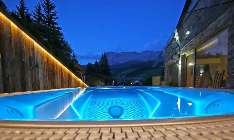 Huoneisto 3 Makuuhuonetta, La Bercia Alpine Lodge & Spa
