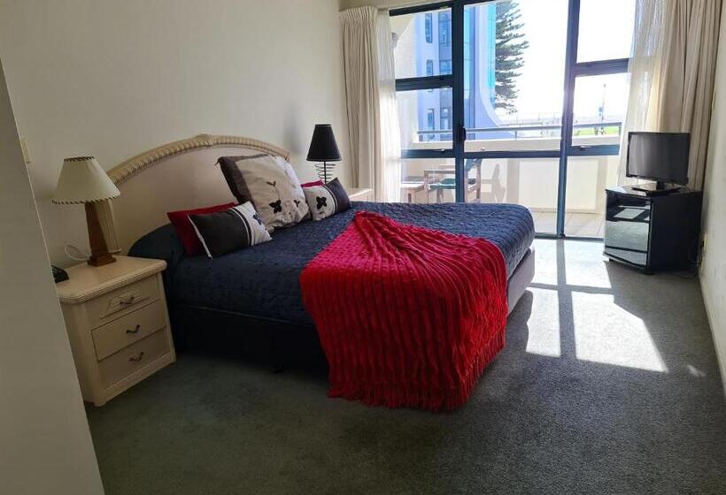 جناح مطلّ علي البحر, Oceanside Resort & Twin Towers