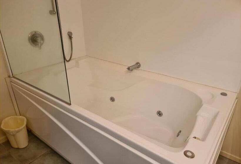 جناح سرير كينج, Oceanside Resort & Twin Towers