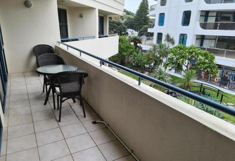 جناح سرير كينج, Oceanside Resort & Twin Towers