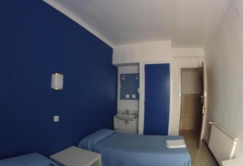 Номер Стандарт Совместная Ванная, Hostal German