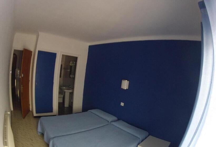 Номер Стандарт с Балконом, Hostal German