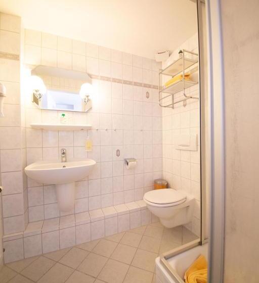 اتاق استاندارد یک نفره, Pension Erdmann   Hotel Garni