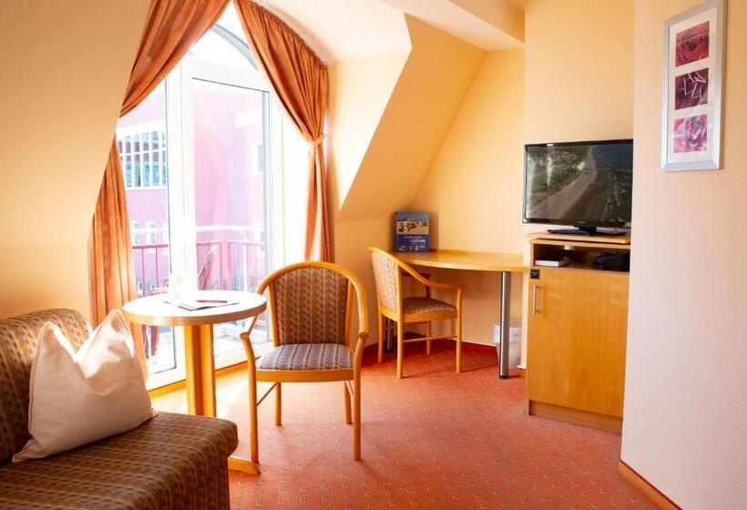 اتاق استاندارد با بالکن و چشم‌انداز دریا, Pension Erdmann   Hotel Garni