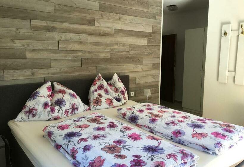 חדר סטנדרט עם מרפסת, Pension Waldesruh