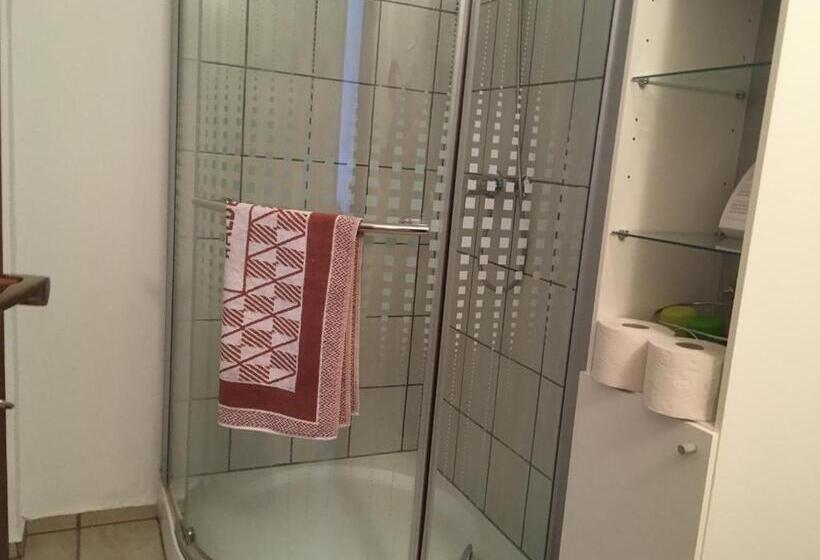 חדר סטנדרט לשלושה עם מרפסת, Pension Waldesruh