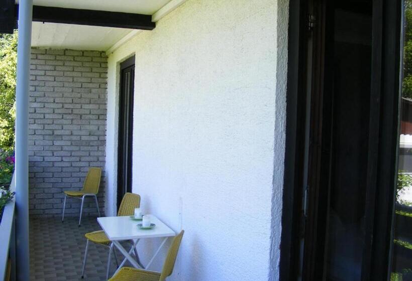 דירת חדר, Pension Waldesruh