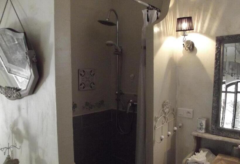 Номер Basic, Le Moulin De Sonnailles