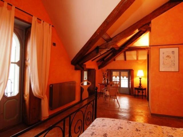 اتاق سوپریور, Locanda Chi Ghinn