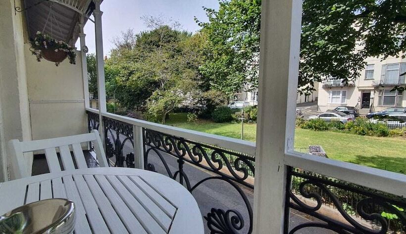 スタンダードルーム, Churchill Guest House