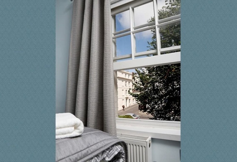 スタンダードルーム, Churchill Guest House