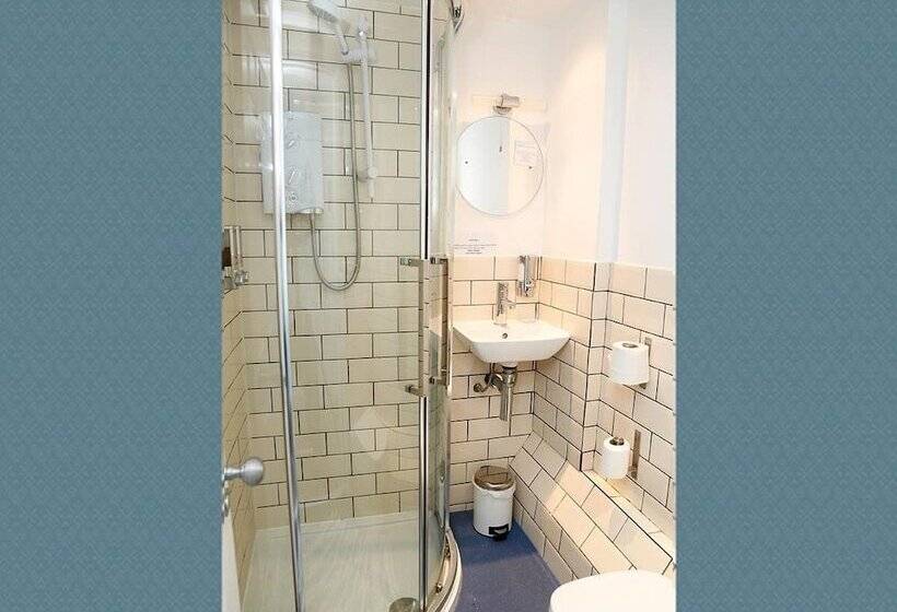 スタンダードルーム, Churchill Guest House