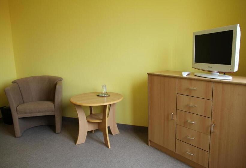 Standard Egyágyas Szoba, Rusovsky Penzion