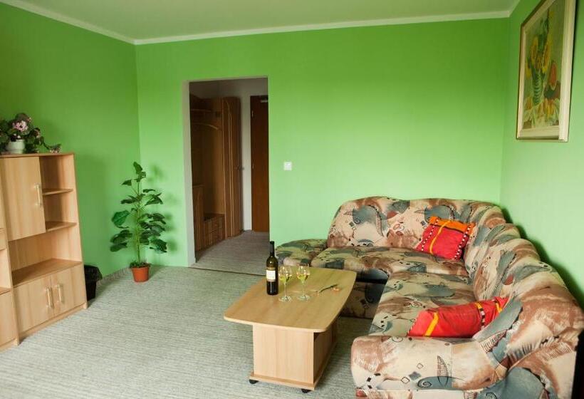 Lakosztály, Rusovsky Penzion