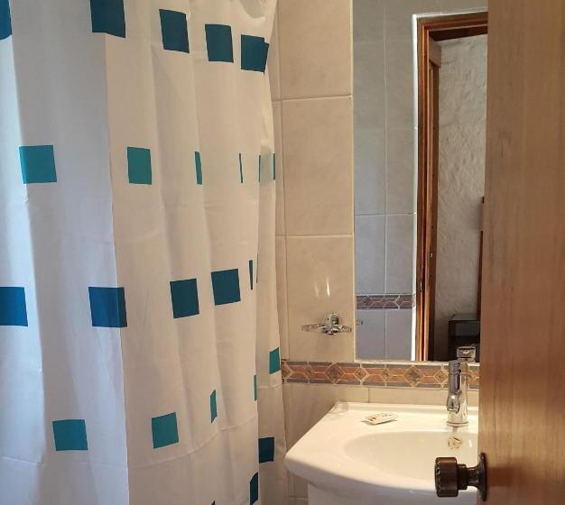 شقة غرفة واحدة, Stellamar Apart