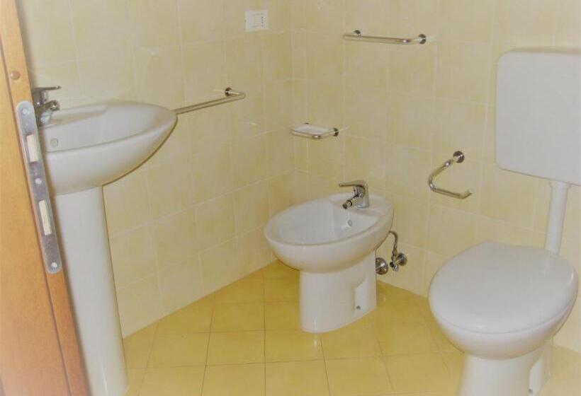 غرفة قياسية رباعية مطلة على الحديقة, Apartments Villaggio Dei Fiori Extra Luxury 4 Stars   Great Family Resort   Petz Friendly   With Hyp