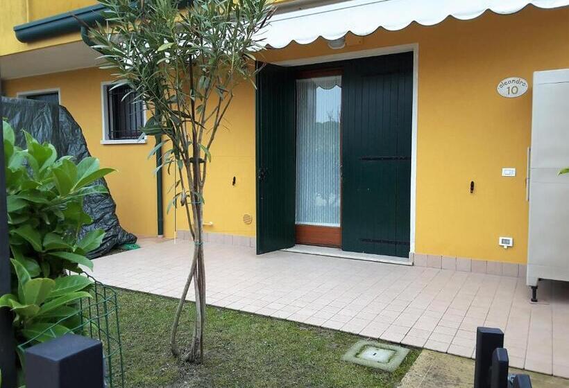 شقة غرفة واحدة, Apartments Villaggio Dei Fiori Extra Luxury 4 Stars   Great Family Resort   Petz Friendly   With Hyp