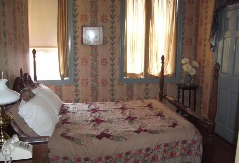 スタンダードルーム, Leesburg Colonial Inn
