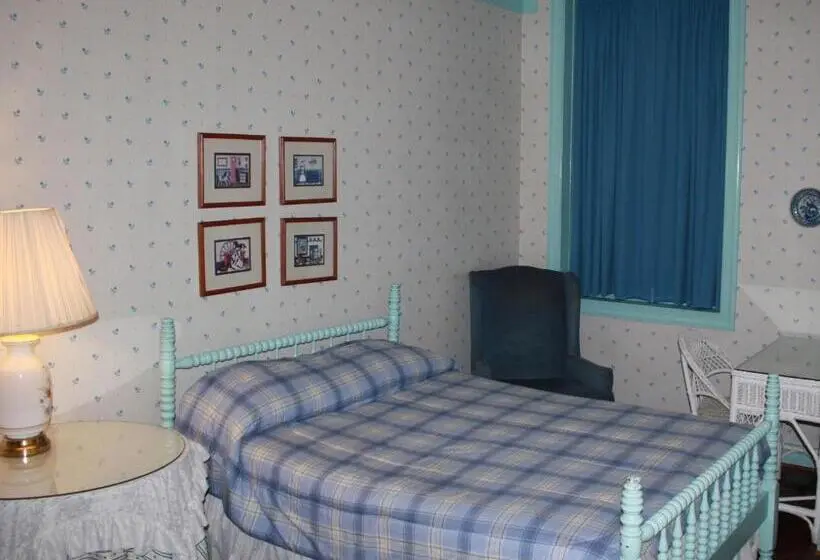 スタンダードルーム, Leesburg Colonial Inn