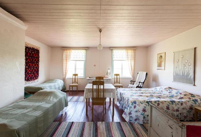 Номер Стандарт Четырехместный Совместный Санузел, Lemettilä Countryside Accommodation
