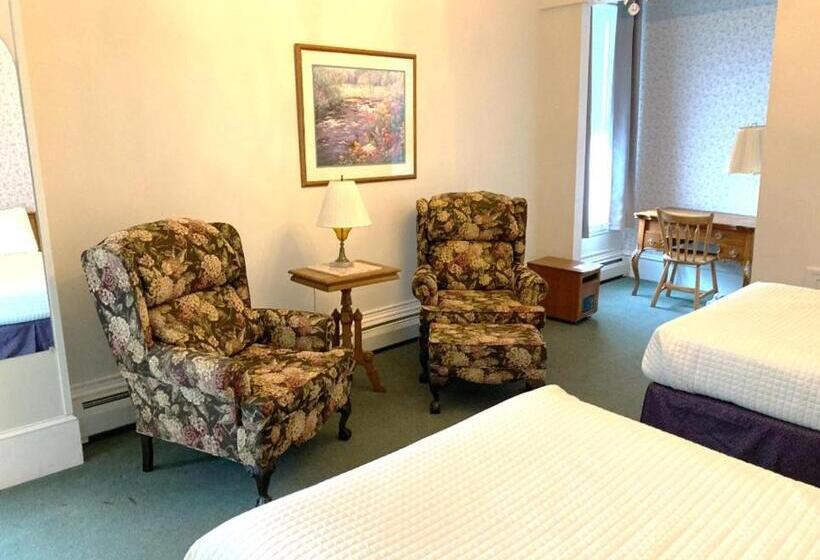 带2个双人床的标准工作室, The Brandon Inn