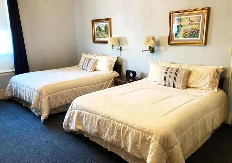 スタンダード４人部屋, The Brandon Inn