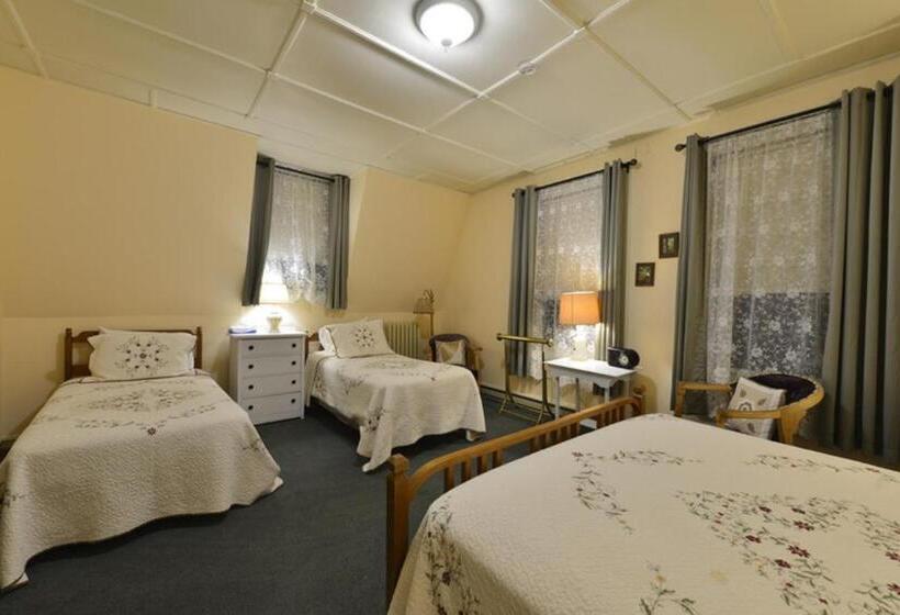 Семейный Номер, The Brandon Inn