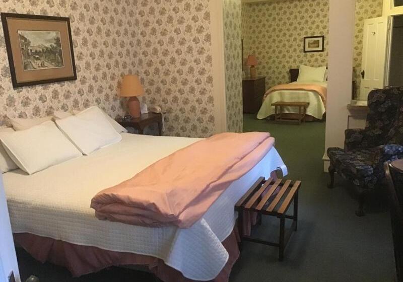 家庭套房, The Brandon Inn