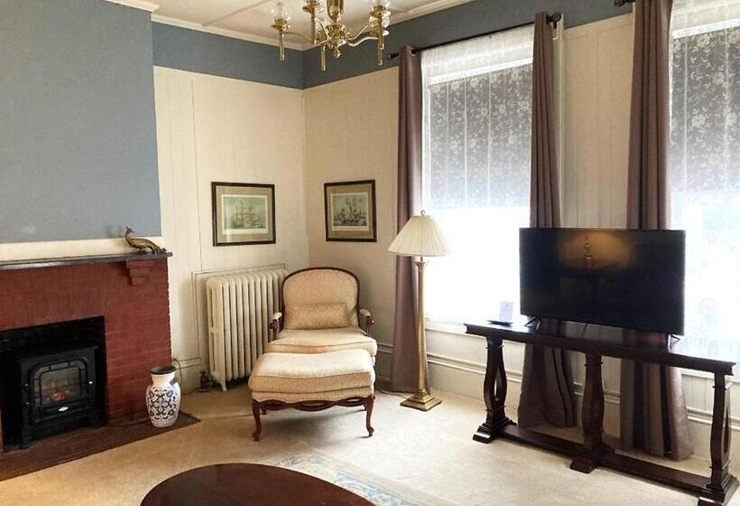 豪华套房, The Brandon Inn