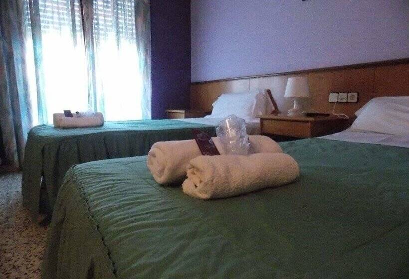 غرفة قياسية, Can Baral.la