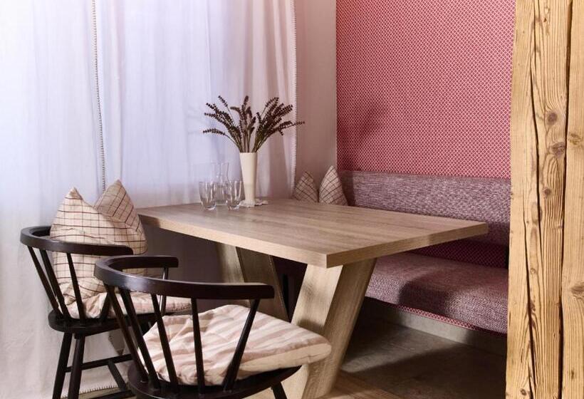 带阳台两卧公寓, Garni Buchenhof