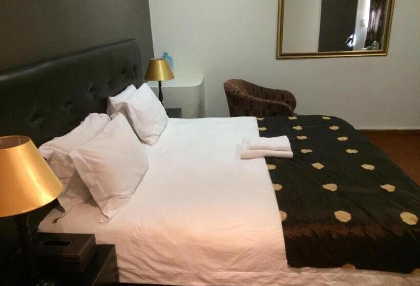 اتاق لوکس با تخت بزرگ, Houghton Guest House