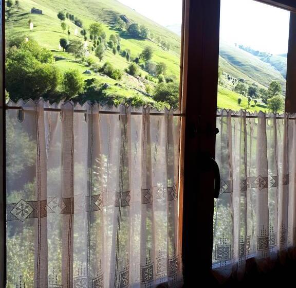 标准单人间, Posada La Vieja Escuela