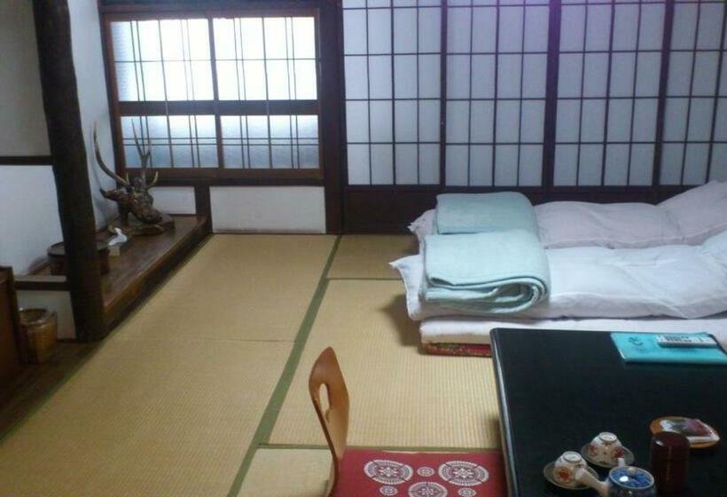 スタンダードルーム, Ryoso Kawaguchi