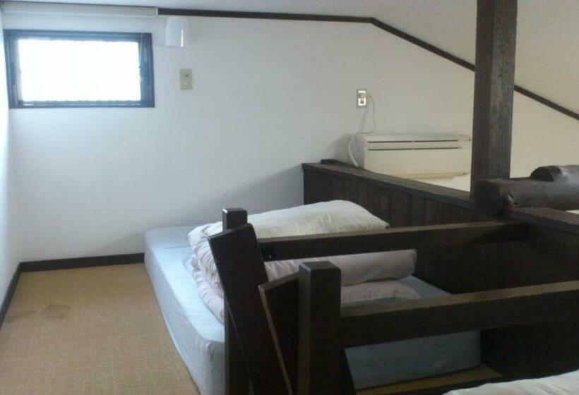 スタンダードルーム, Ryoso Kawaguchi