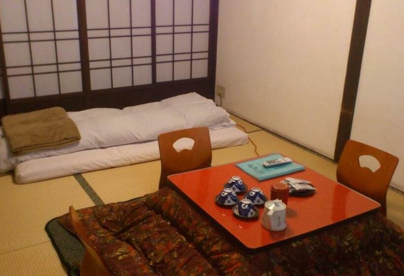 スタンダードルーム, Ryoso Kawaguchi