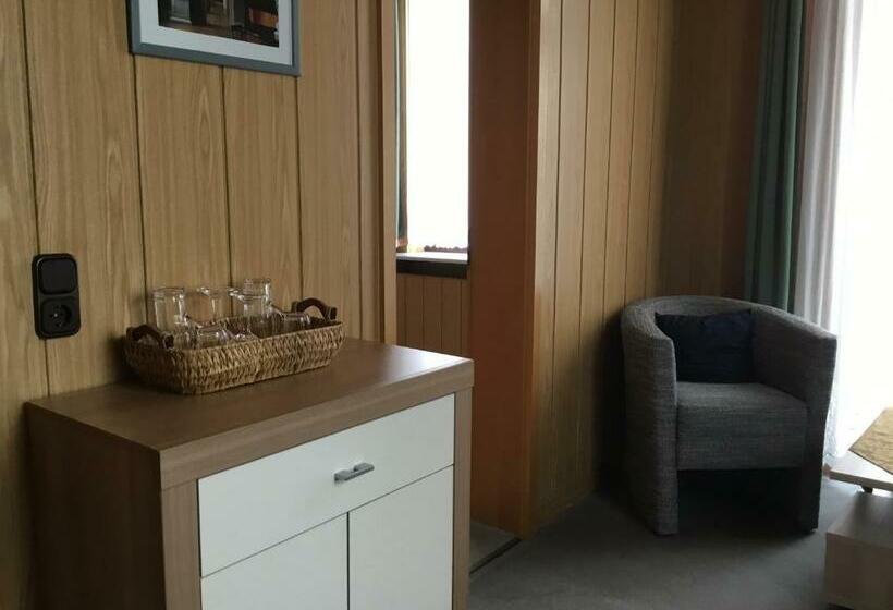 Habitació Comfort, Pension Am Kirschberg
