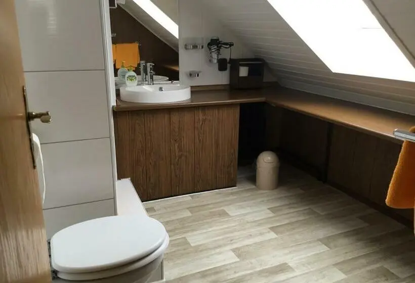 Standard Room, Pension Am Kirschberg