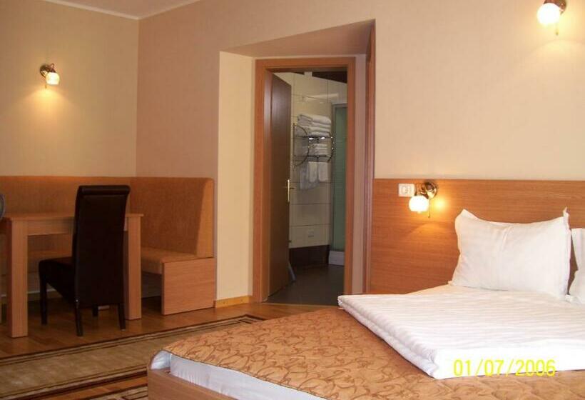 סוויטה דלוקס, Pensiunea Select