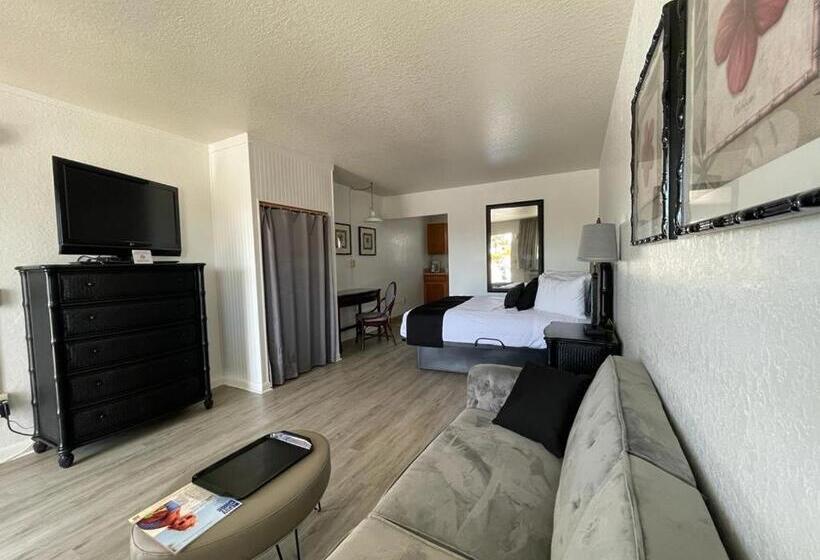 إستوديو قياسى, Holiday Isles Resort