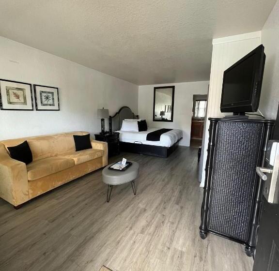 إستوديو قياسى سرير كينج, Holiday Isles Resort