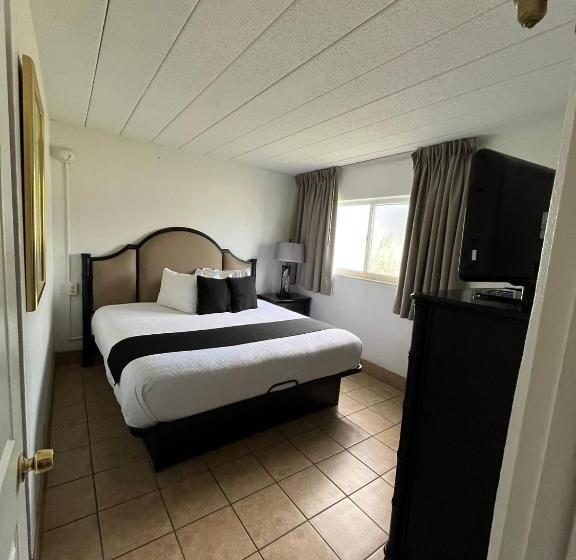 جناح, Holiday Isles Resort