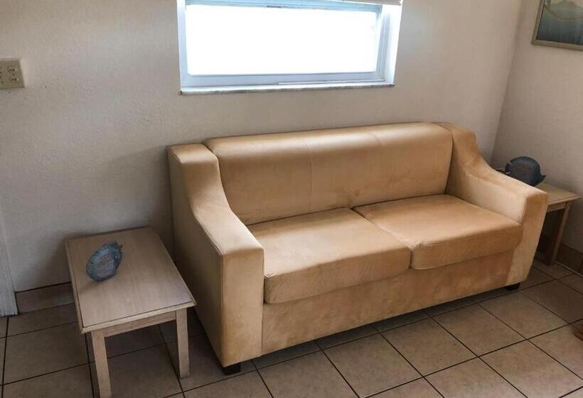 ‫فيلا غرفة نوم واحدة, Holiday Isles Resort