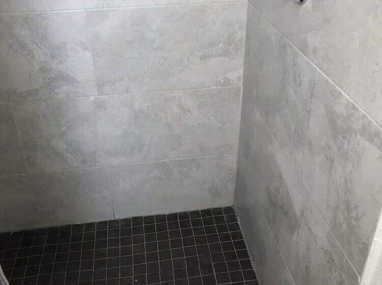 إستديو عائلى, Holiday Isles Resort